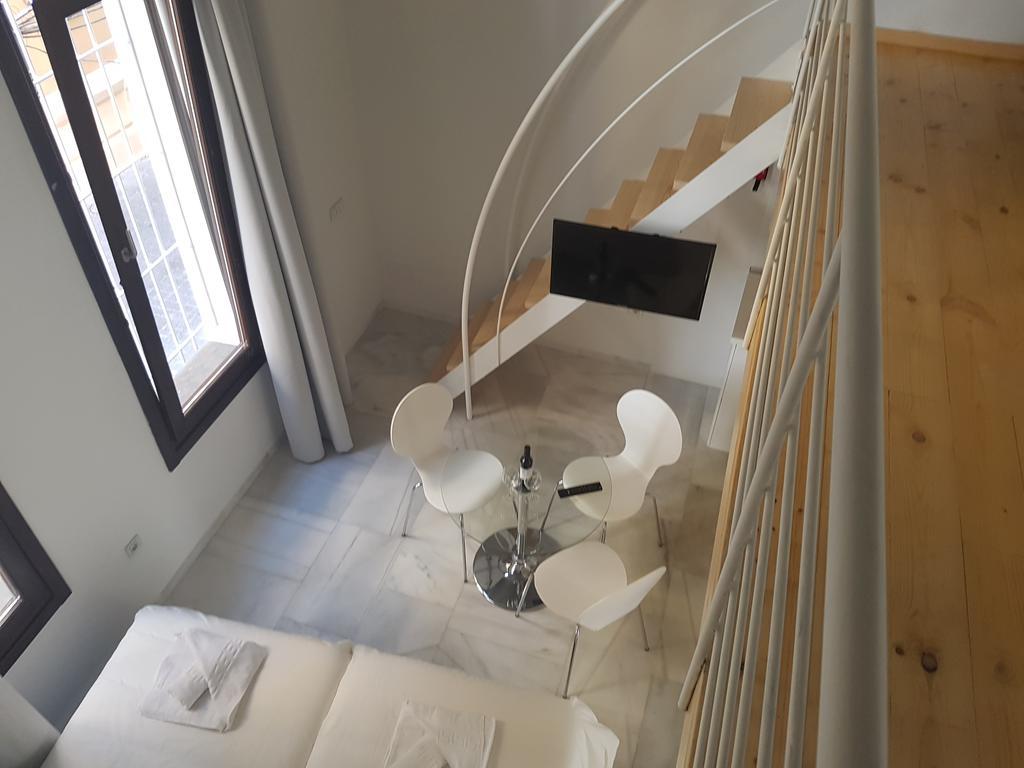 Malaga City Breaks Экстерьер фото